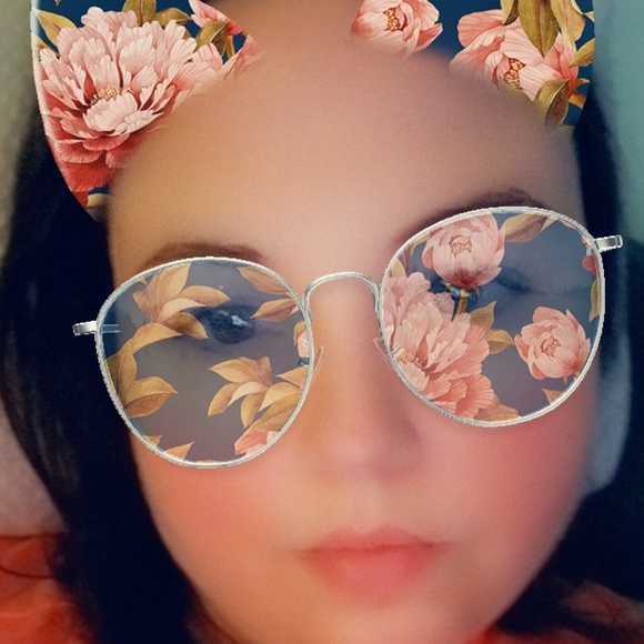 Meet your Posher, Season - Picture 3 of 3